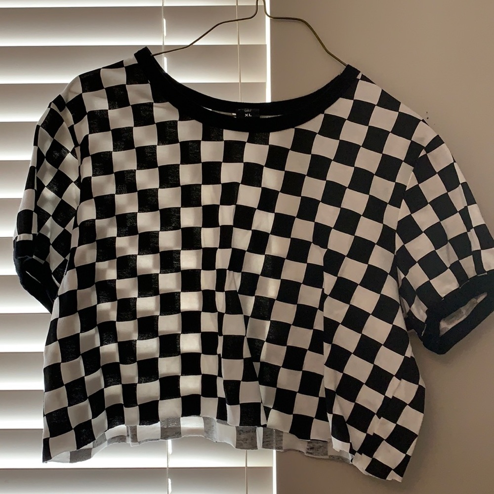 CHECKERED CROPPED TOP
